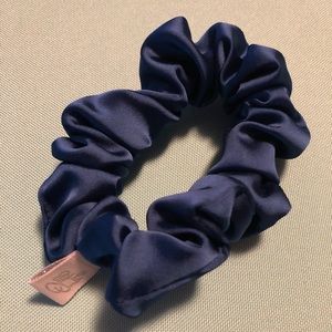 *NEW* KB Scrunchie - never worn! MINI